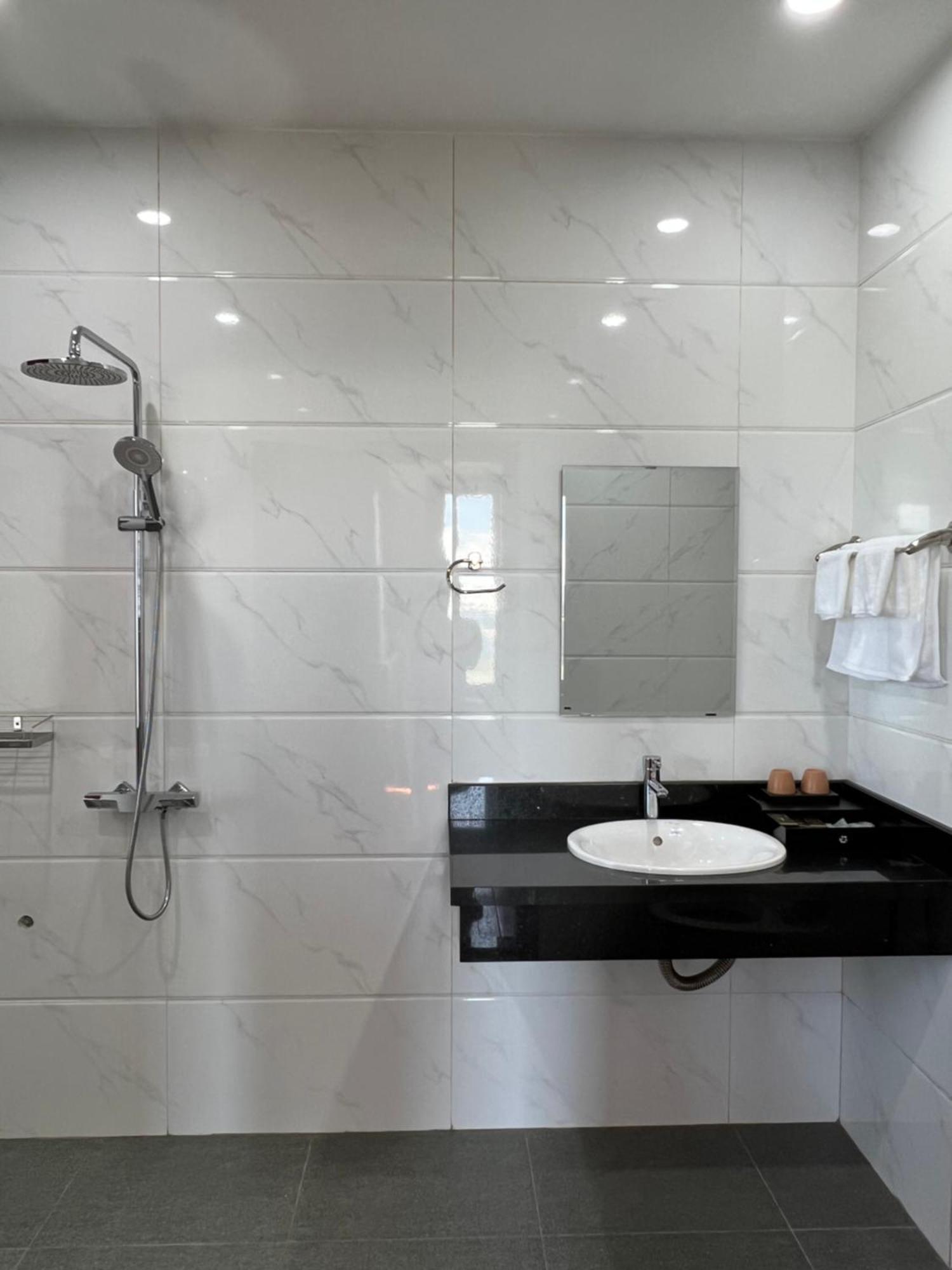 Aparthotel Doan Gia Luxury House Pleiku Exterior foto